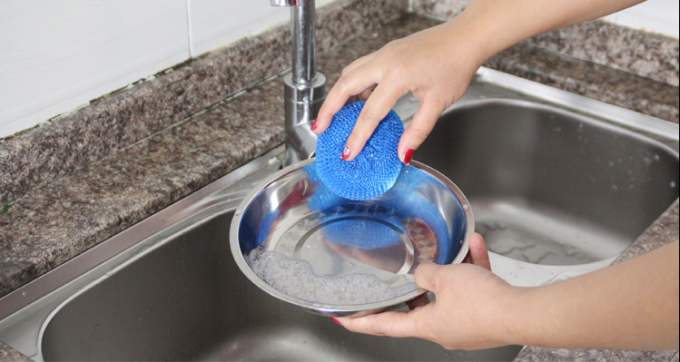 OEM/ODM de fregado plásticos de la bola del uso amplio eficaz limpiar lejos las manchas